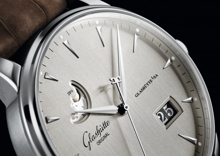 セネタ・エクセレンス・パノラマデイト・ ムーンフェイズ（5）-Glashütte Original（グラスヒュッテ・オリジナル）